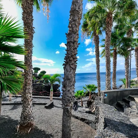 Holiday home Casa El Varadero Central, Air-con, Sea Views Puerto del Carmen (Lanzarote)